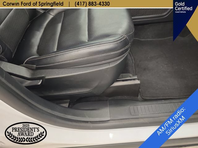 Certified 2022 Ford Escape SEL FWD image 11