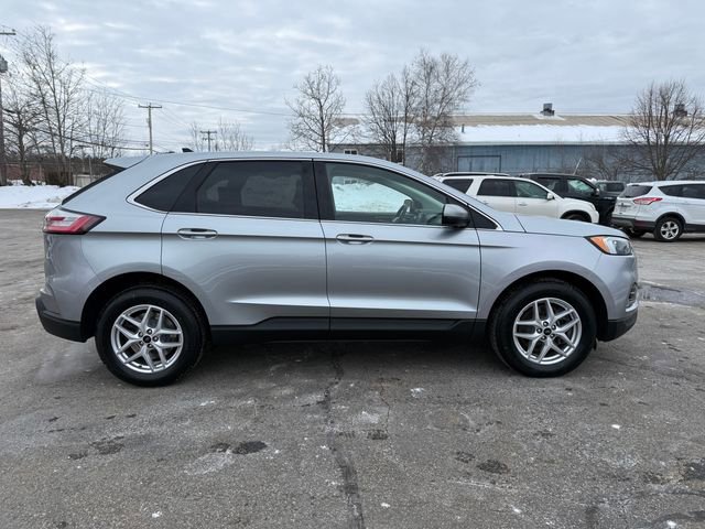 Certified 2024 Ford Edge SEL w/ Convenience Package image 3