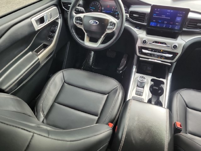 Certified 2022 Ford Explorer XLT w/ Equipment Group 202A RWD image 14