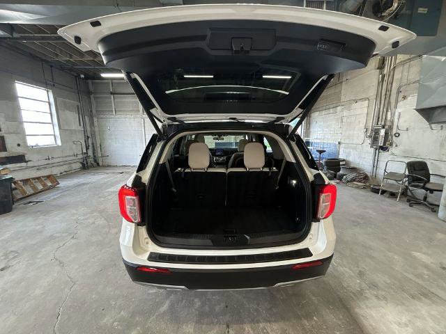 Certified 2023 Ford Explorer XLT w/ Equipment Group 202A AWD/4WD image 25