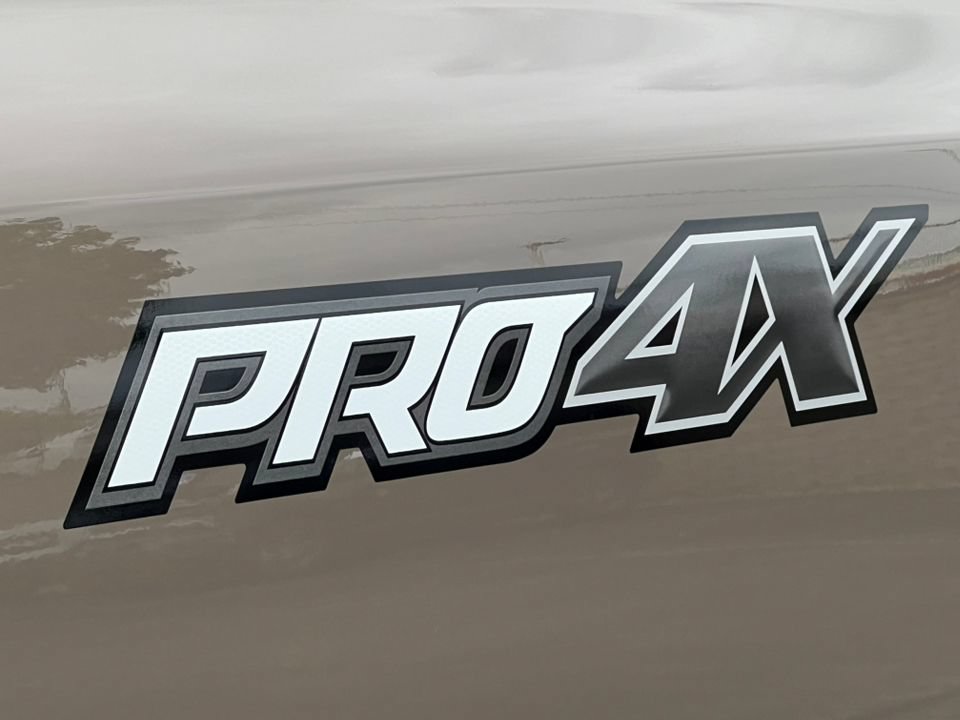Used 2022 Nissan Titan PRO-4X w/ Pro-4x Convenience Package AWD/4WD image 2