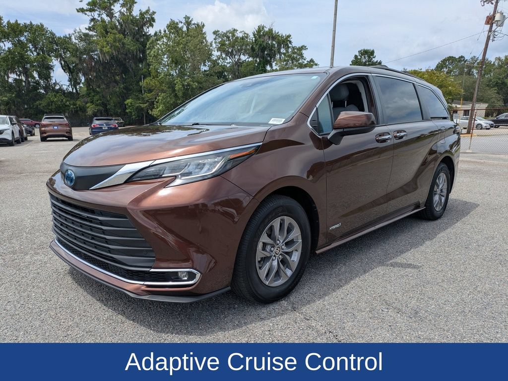 Used 2021 Toyota Sienna XLE AWD/4WD image 9