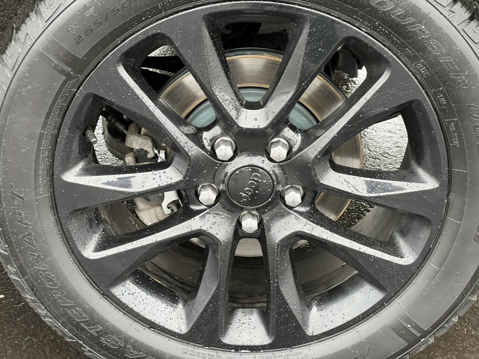 Used 2022 Jeep Grand Cherokee Laredo X image 7