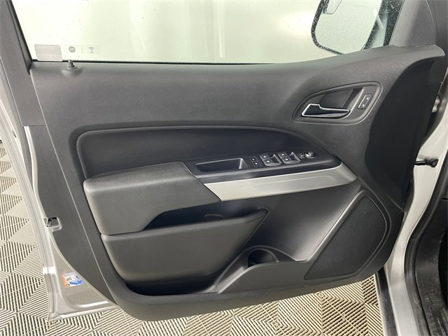 Used 2020 Chevrolet Colorado LT w/ Safety Package image 15