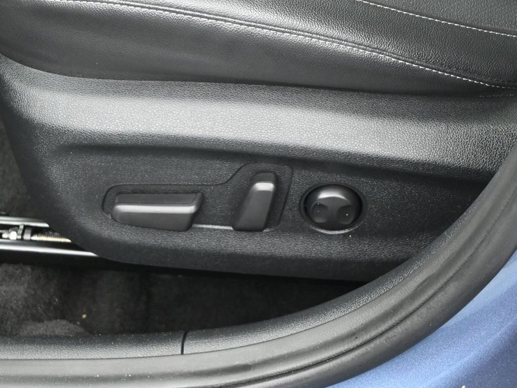 Used 2020 Kia Niro EX Premium FWD image 37