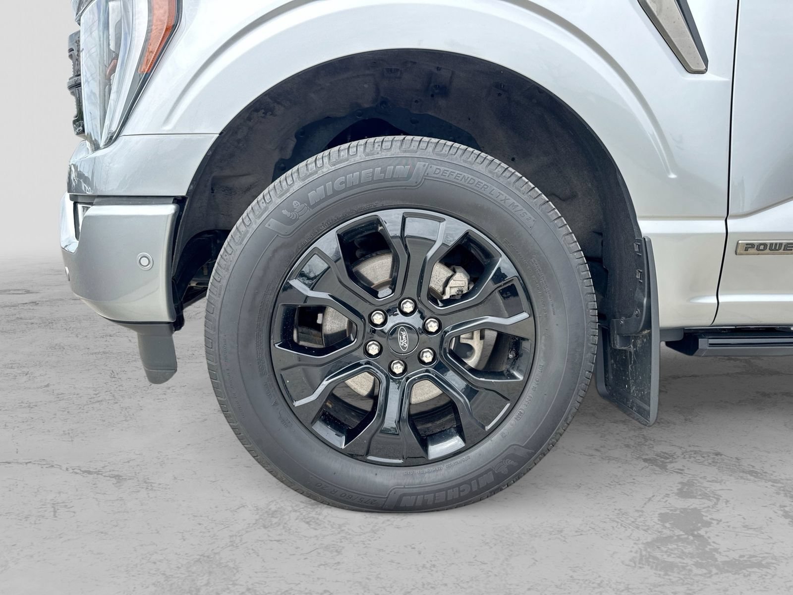 Certified 2023 Ford F150 Platinum w/ FX4 Off-Road Package AWD/4WD image 18