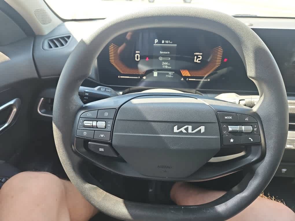 Used 2025 Kia K4 FWD image 15