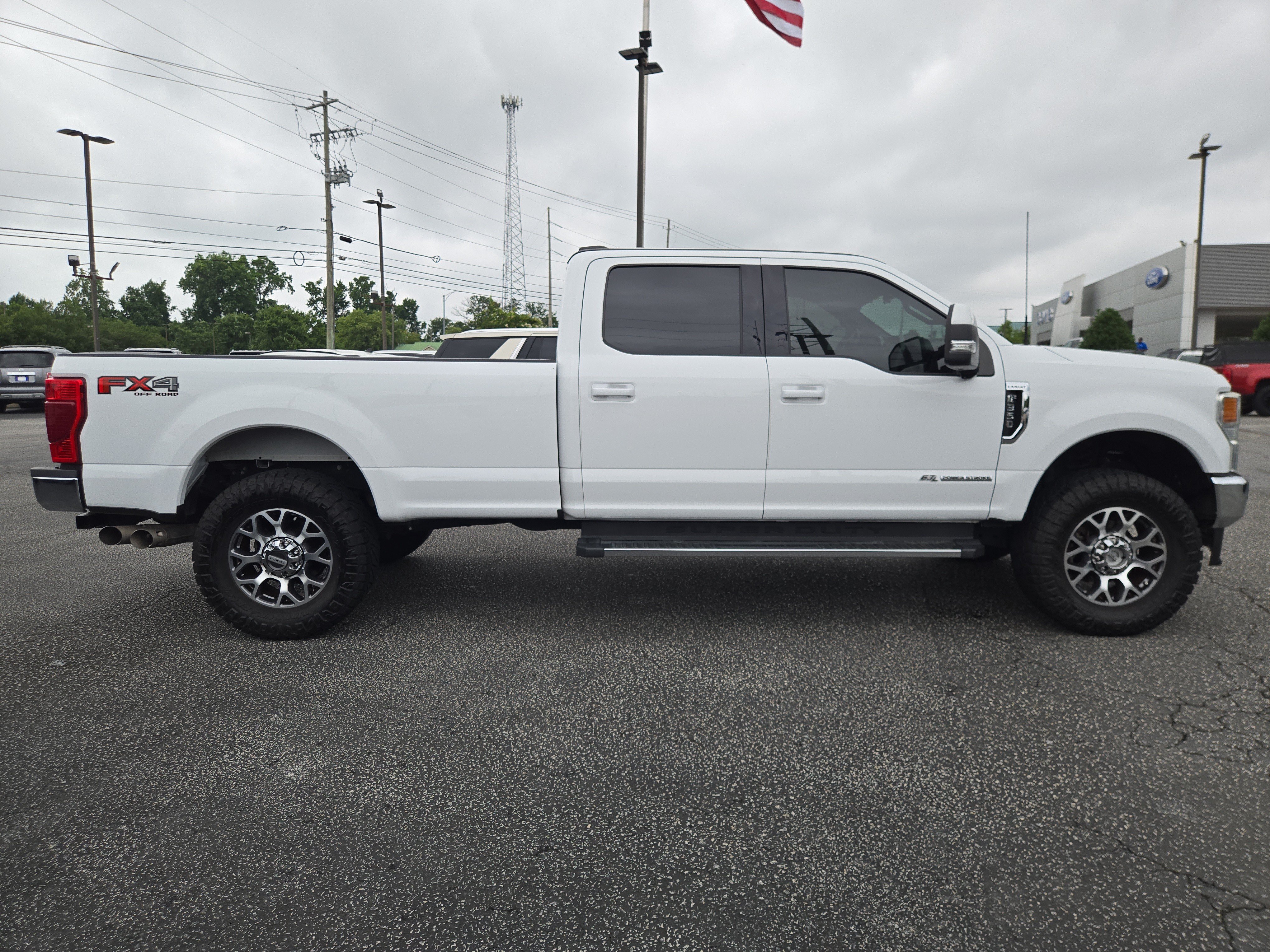 Certified 2022 Ford F350 Lariat w/ Lariat Value Package AWD/4WD image 6