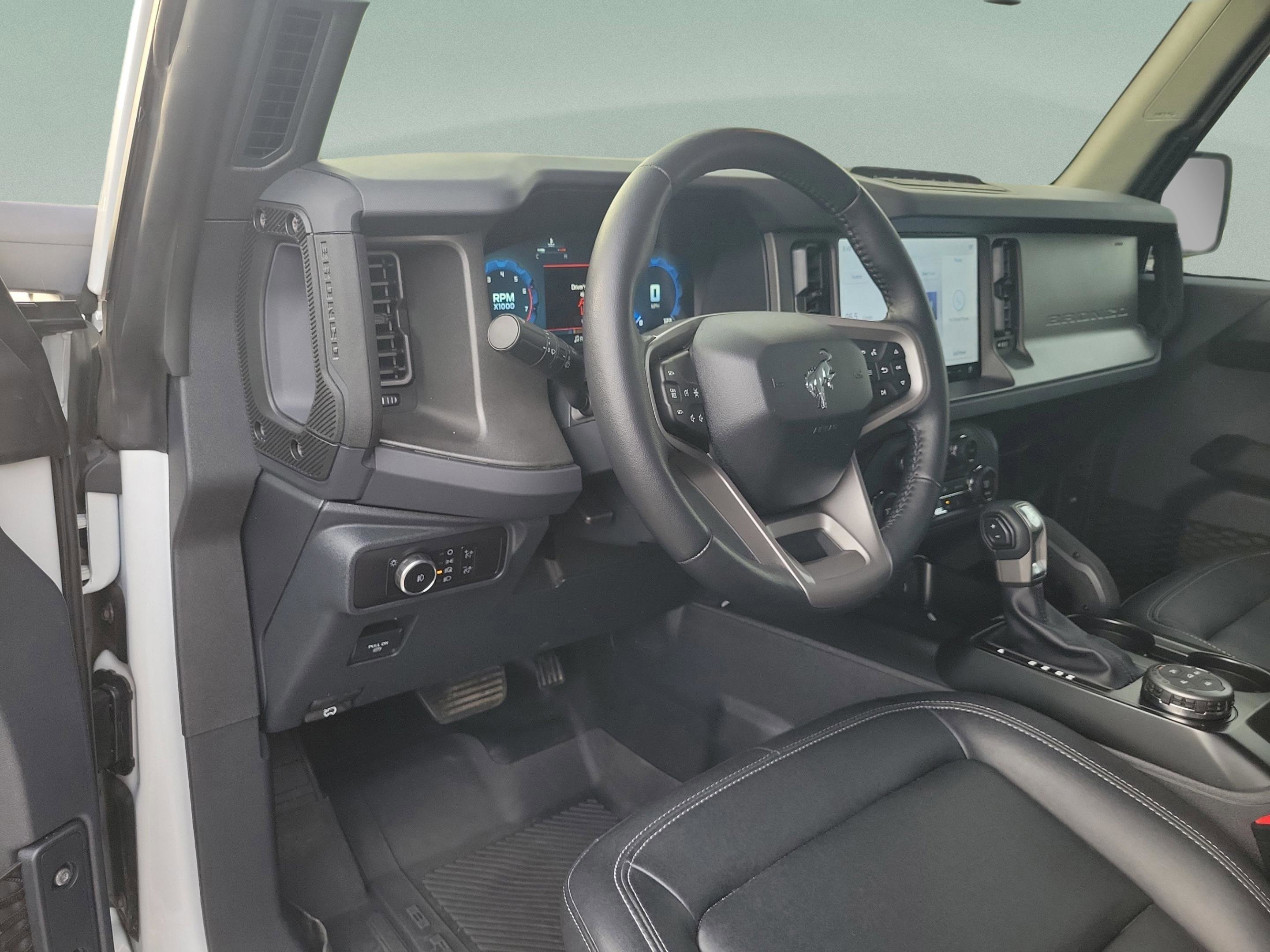 Certified 2025 Ford Bronco Badlands AWD/4WD image 17