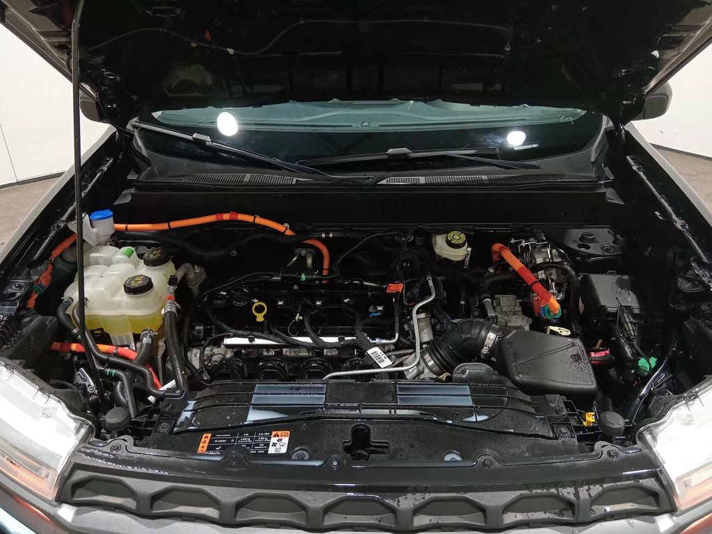 Certified 2023 Ford Maverick XLT FWD image 11