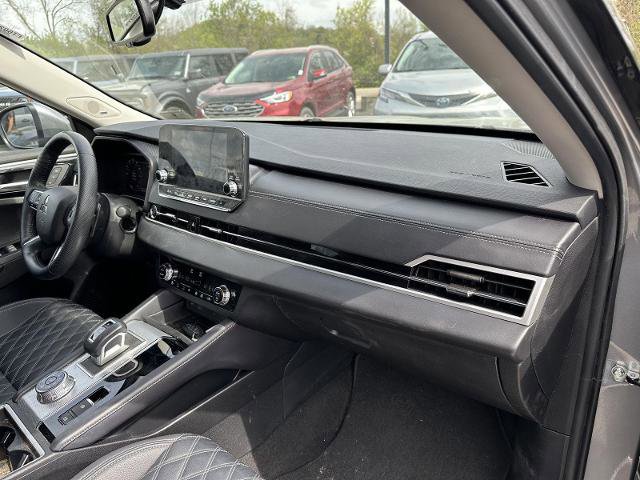 Used 2023 Mitsubishi Outlander SEL AWD/4WD image 23