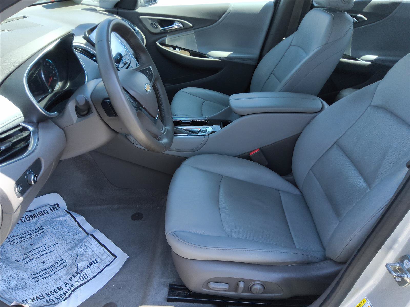 Used 2017 Chevrolet Malibu Premier w/ Driver Confidence Package FWD image 14