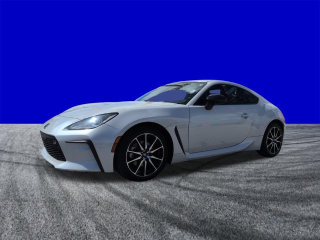 Used 2024 Toyota GR86 RWD image 8