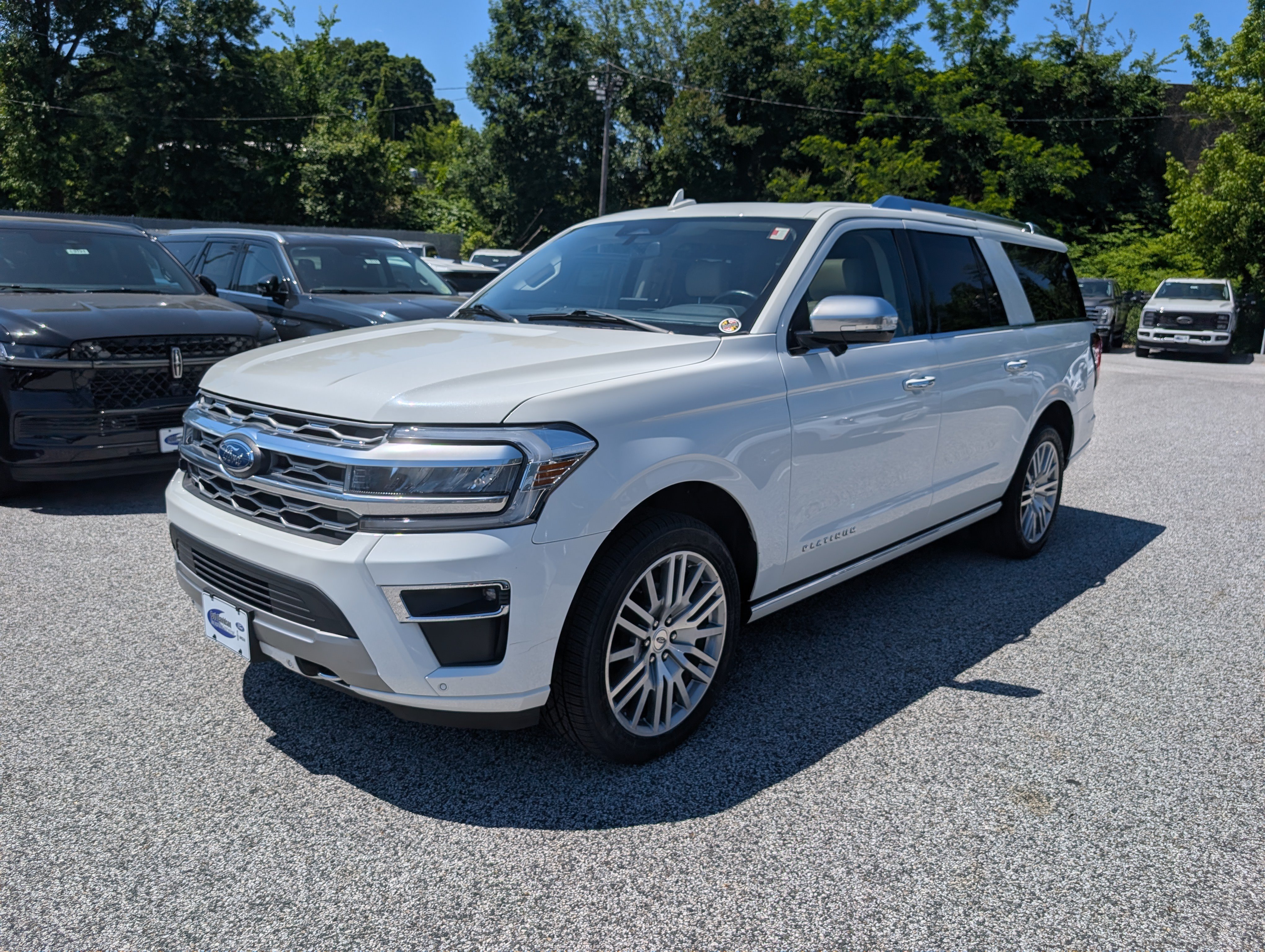 Certified 2023 Ford Expedition Max Platinum AWD/4WD image 2