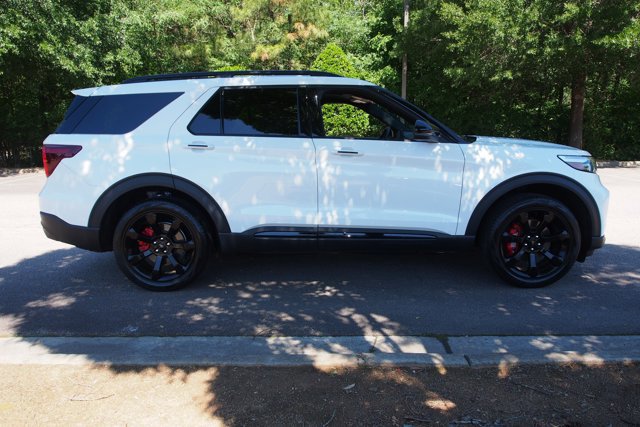 Certified 2023 Ford Explorer ST w/ Equipment Group 401A AWD/4WD image 8