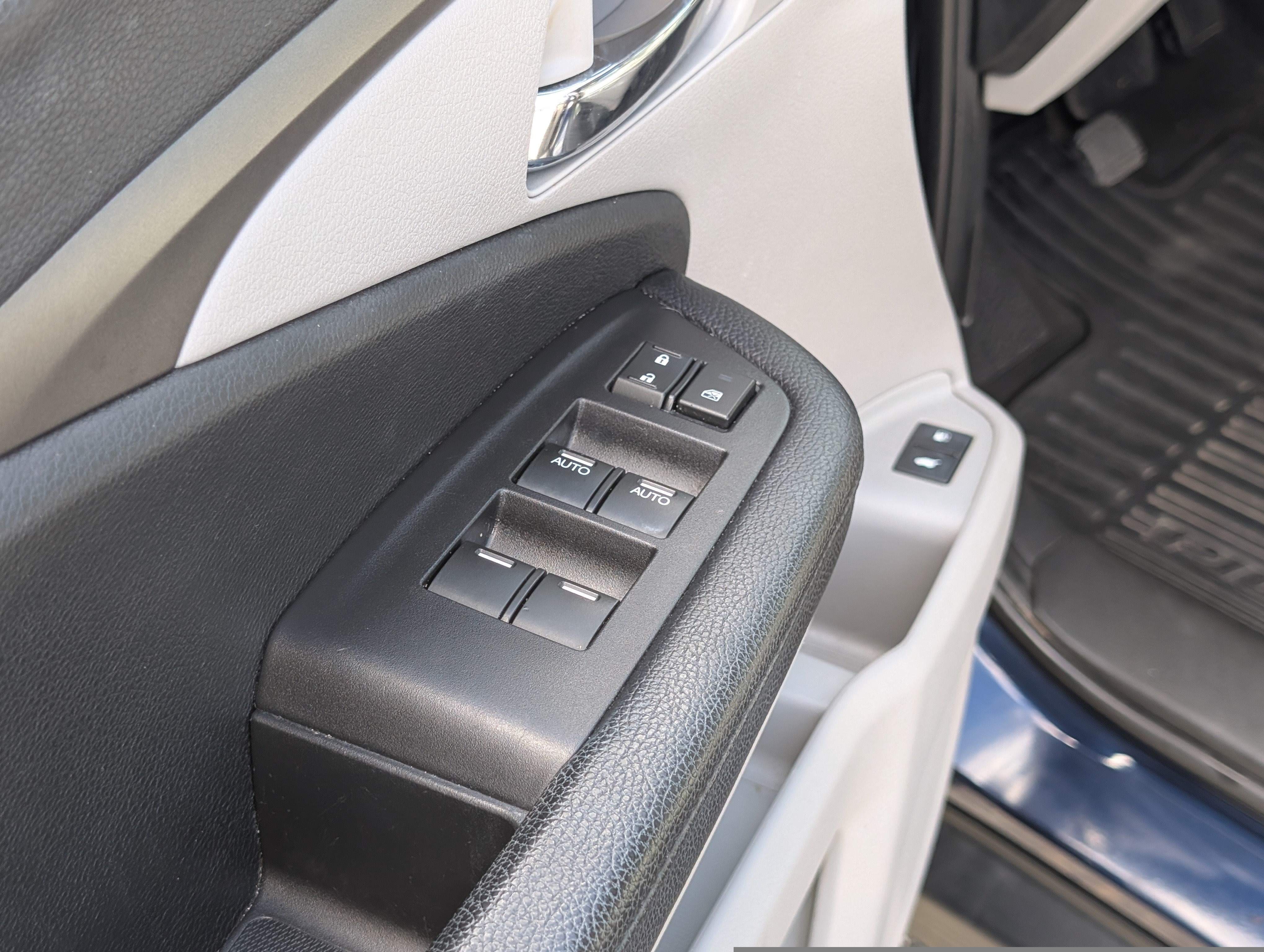 Used 2018 Honda Pilot EX-L image 28
