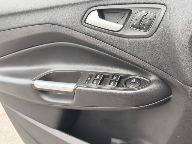 Certified 2019 Ford Escape Titanium AWD/4WD image 16