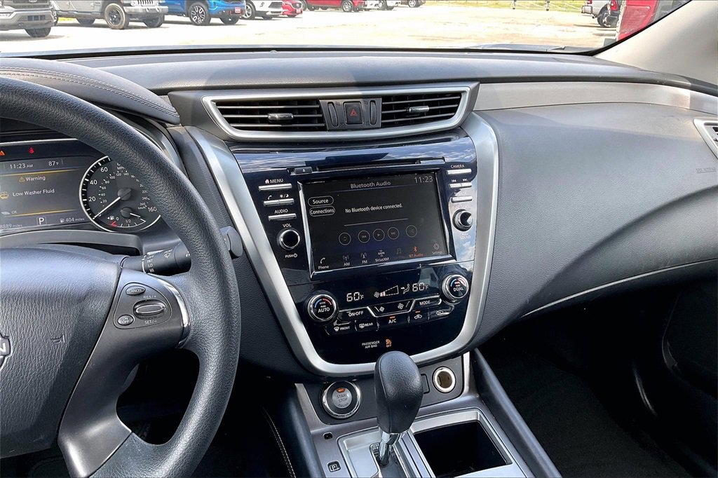 Used 2023 Nissan Murano S image 9