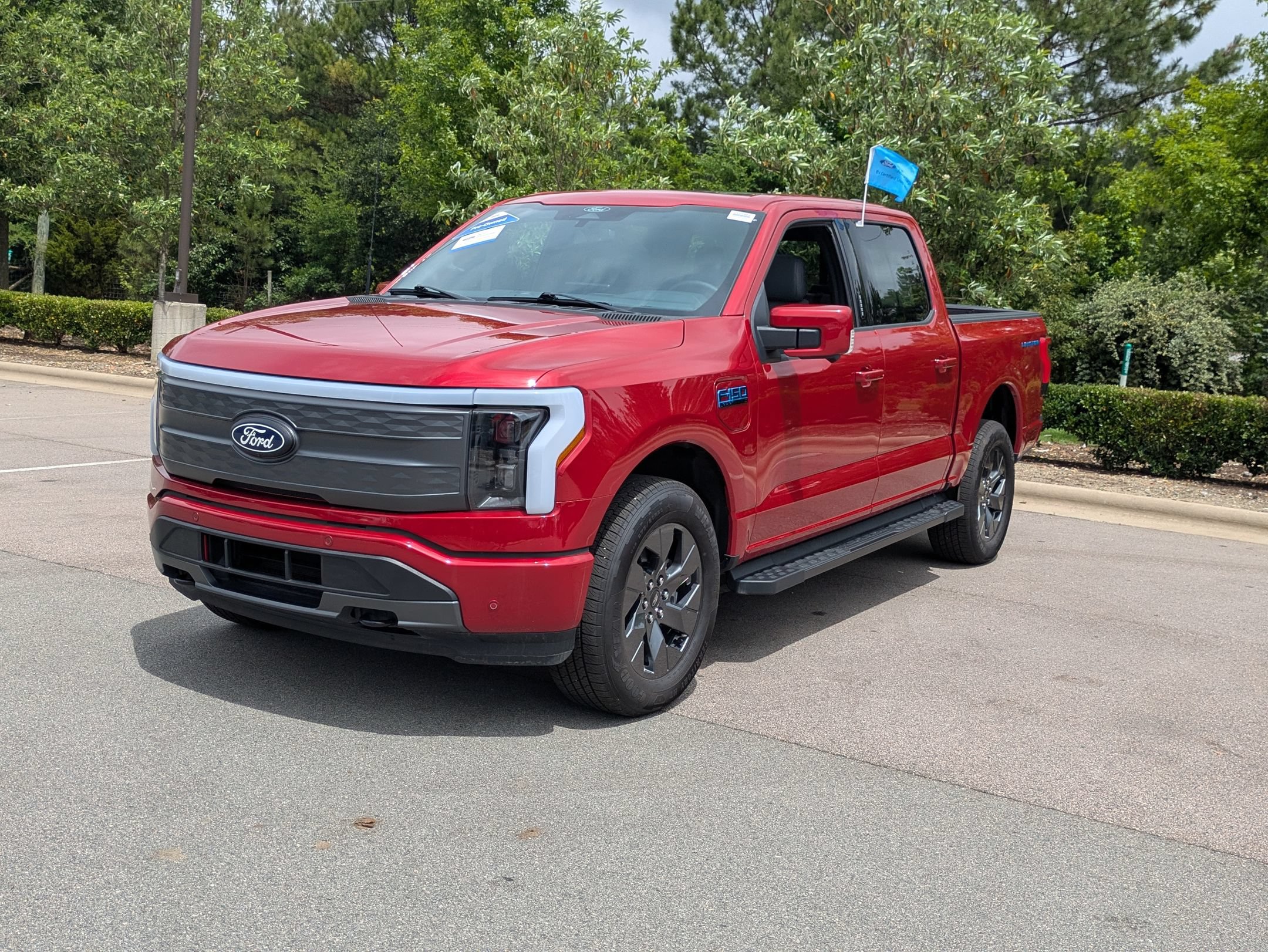 Certified 2025 Ford F150 Lightning Lariat AWD/4WD image 8