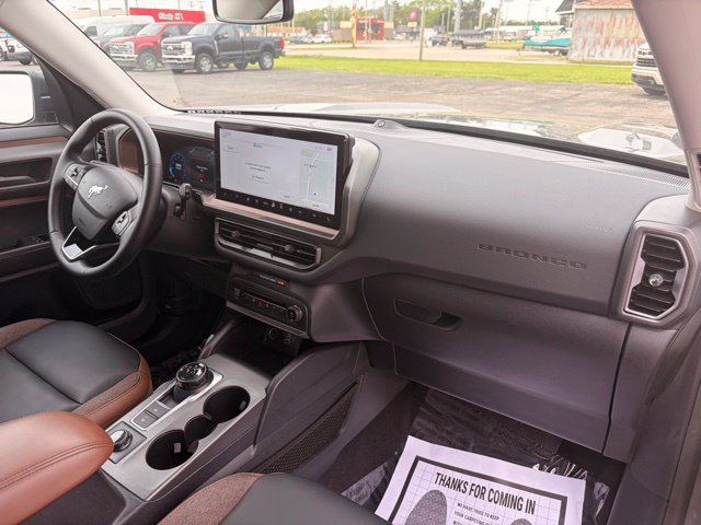 Certified 2025 Ford Bronco Sport Outer Banks w/ Outer Banks Tech Package+ AWD/4WD image 34