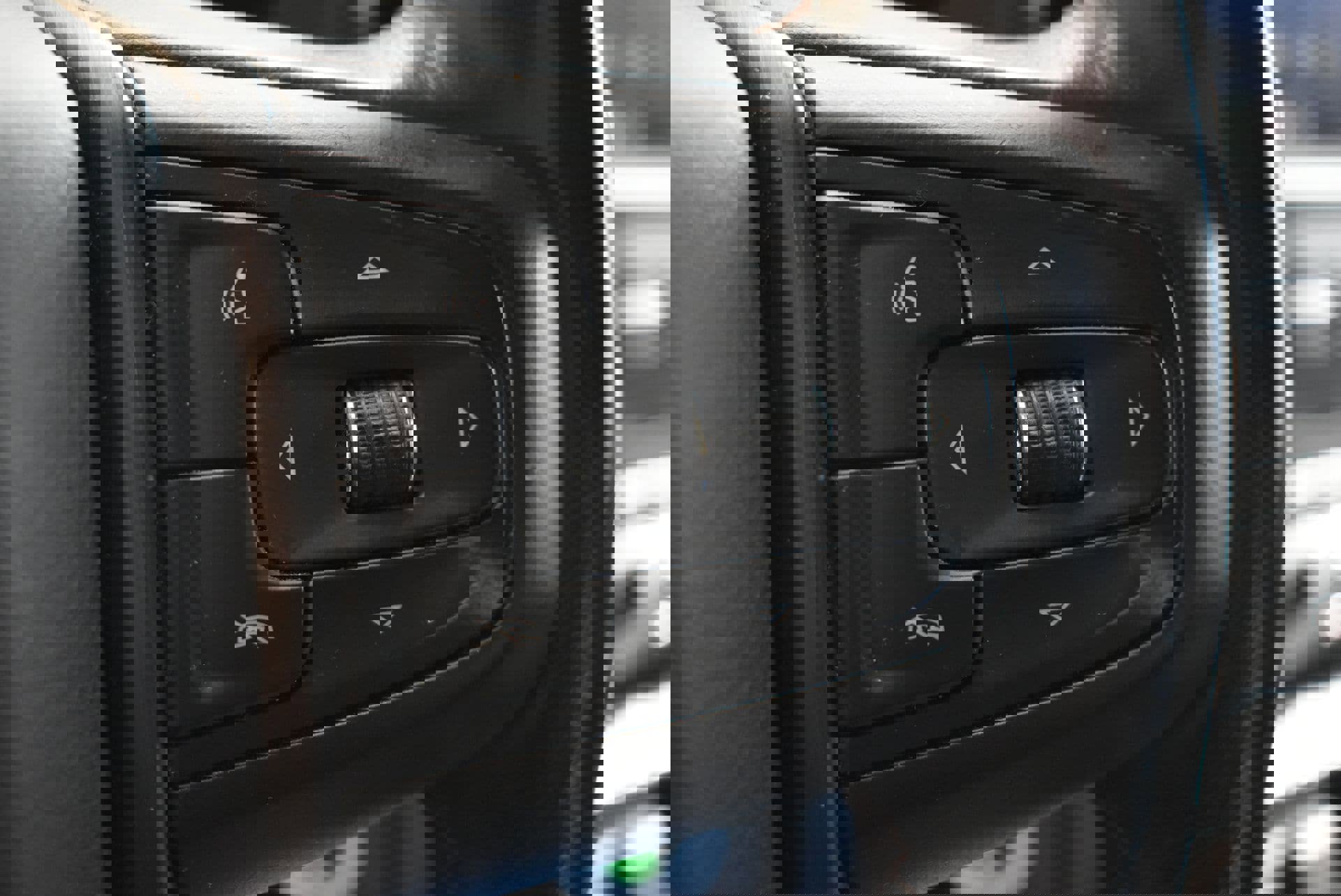 Used 2022 GMC Sierra 2500 AT4 image 23