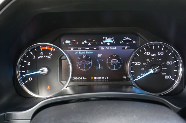 Certified 2019 Ford F450 Platinum w/ Platinum Ultimate Package AWD/4WD image 21