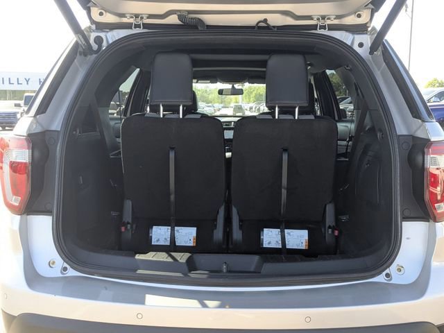Certified 2017 Ford Explorer XLT w/ Equipment Group 202A image 26