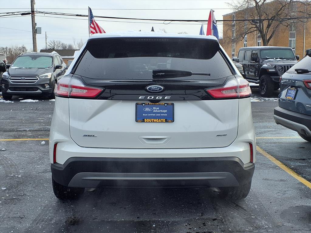 Certified 2024 Ford Edge SEL w/ Convenience Package image 3