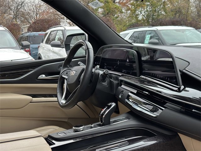 Used 2023 Cadillac Escalade ESV Premium Luxury w/ Performance Package image 36