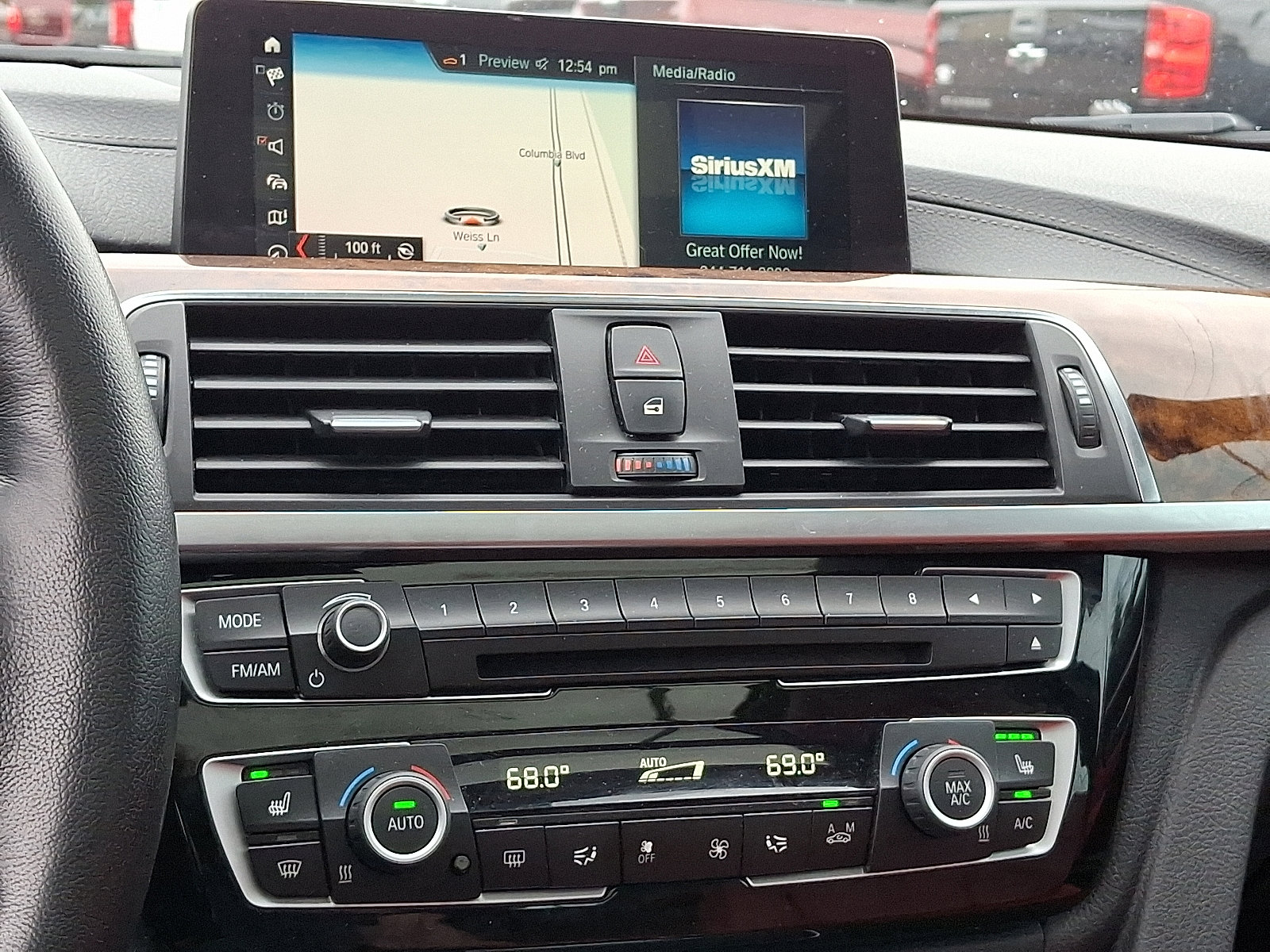 Used 2018 BMW 330i xDrive Wagon w/ Premium Package image 23