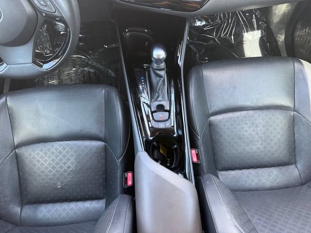 Used 2020 Toyota C-HR Limited FWD image 6