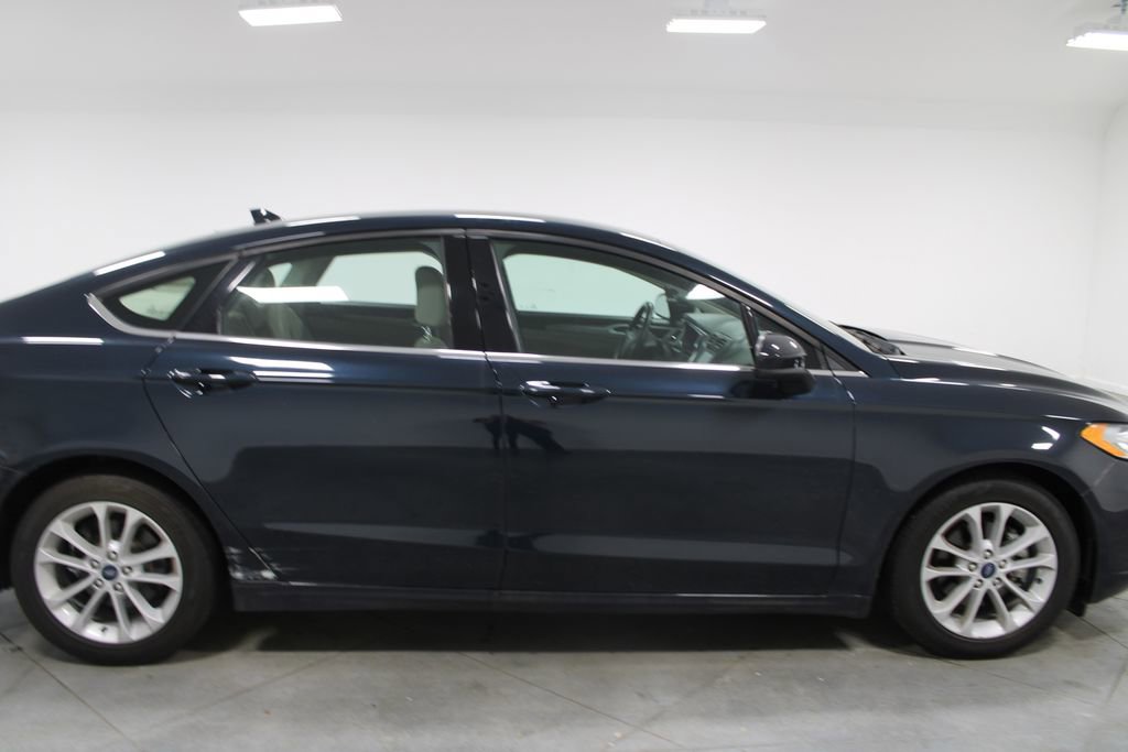 Certified 2020 Ford Fusion SE FWD image 12