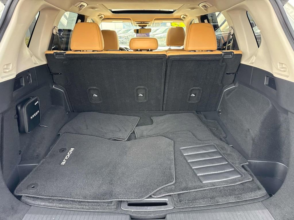 Used 2023 Nissan Rogue Platinum w/ Platinum Premium Package image 8