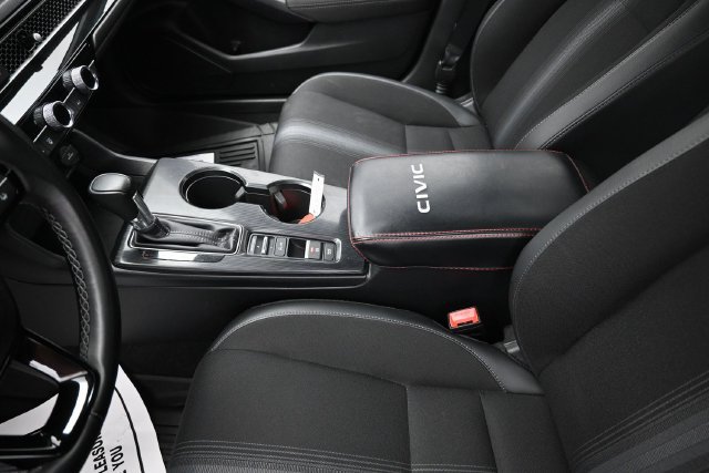 Used 2023 Honda Civic Sport image 25