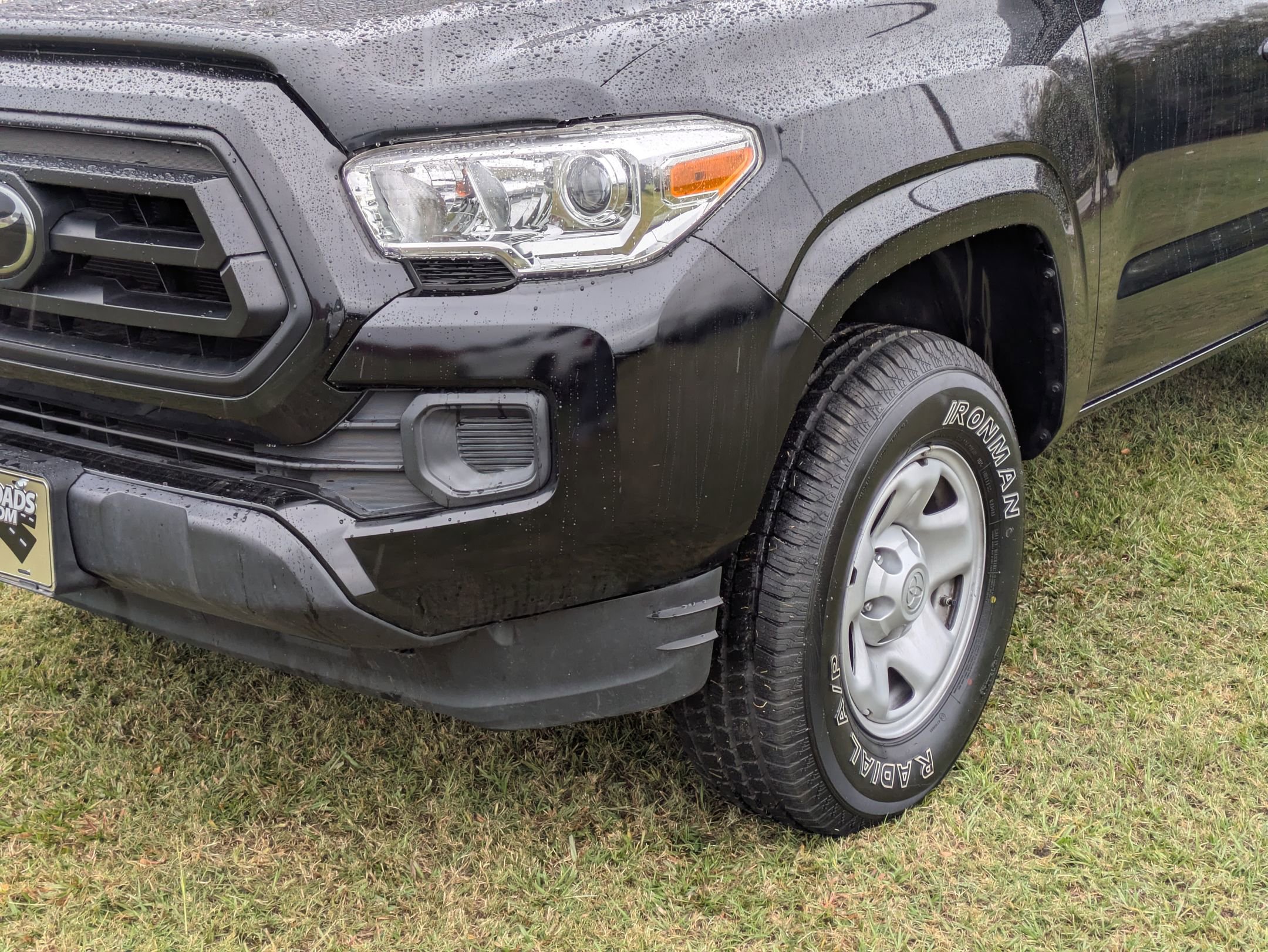 Used 2021 Toyota Tacoma SR image 9