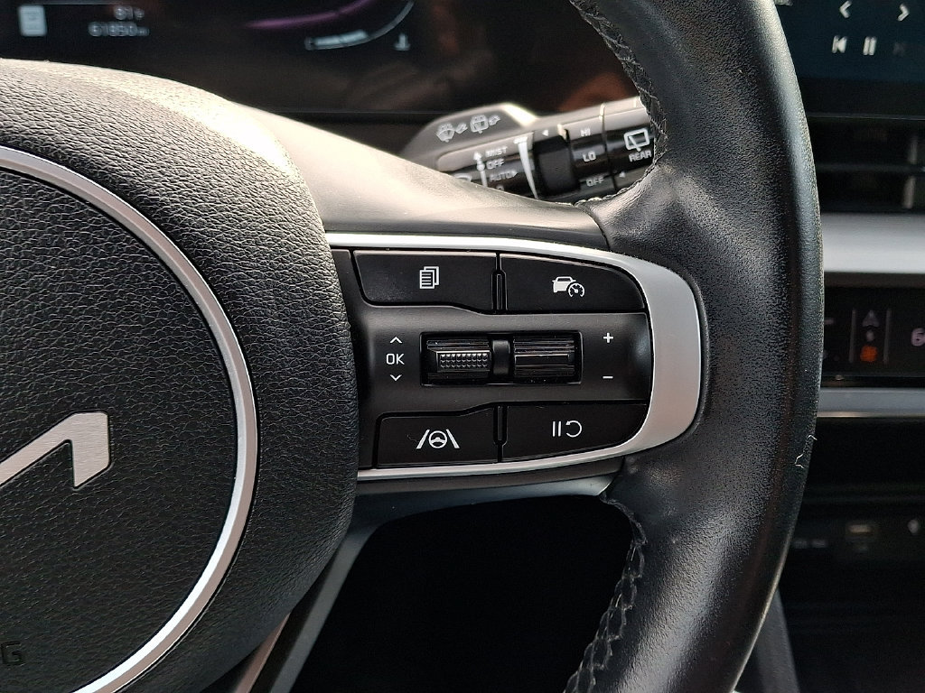 Used 2023 Kia Sportage EX FWD image 21