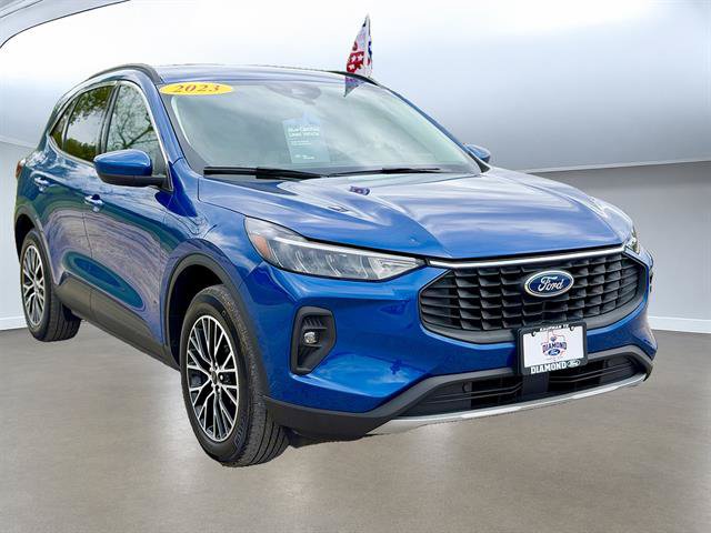 Certified 2023 Ford Escape SE FWD image 2
