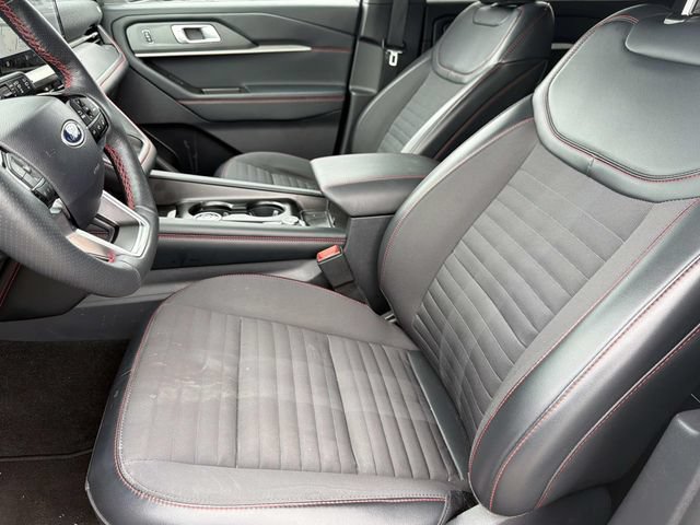 Certified 2025 Ford Explorer ST-Line w/ ST-Line Street Pack AWD/4WD image 19
