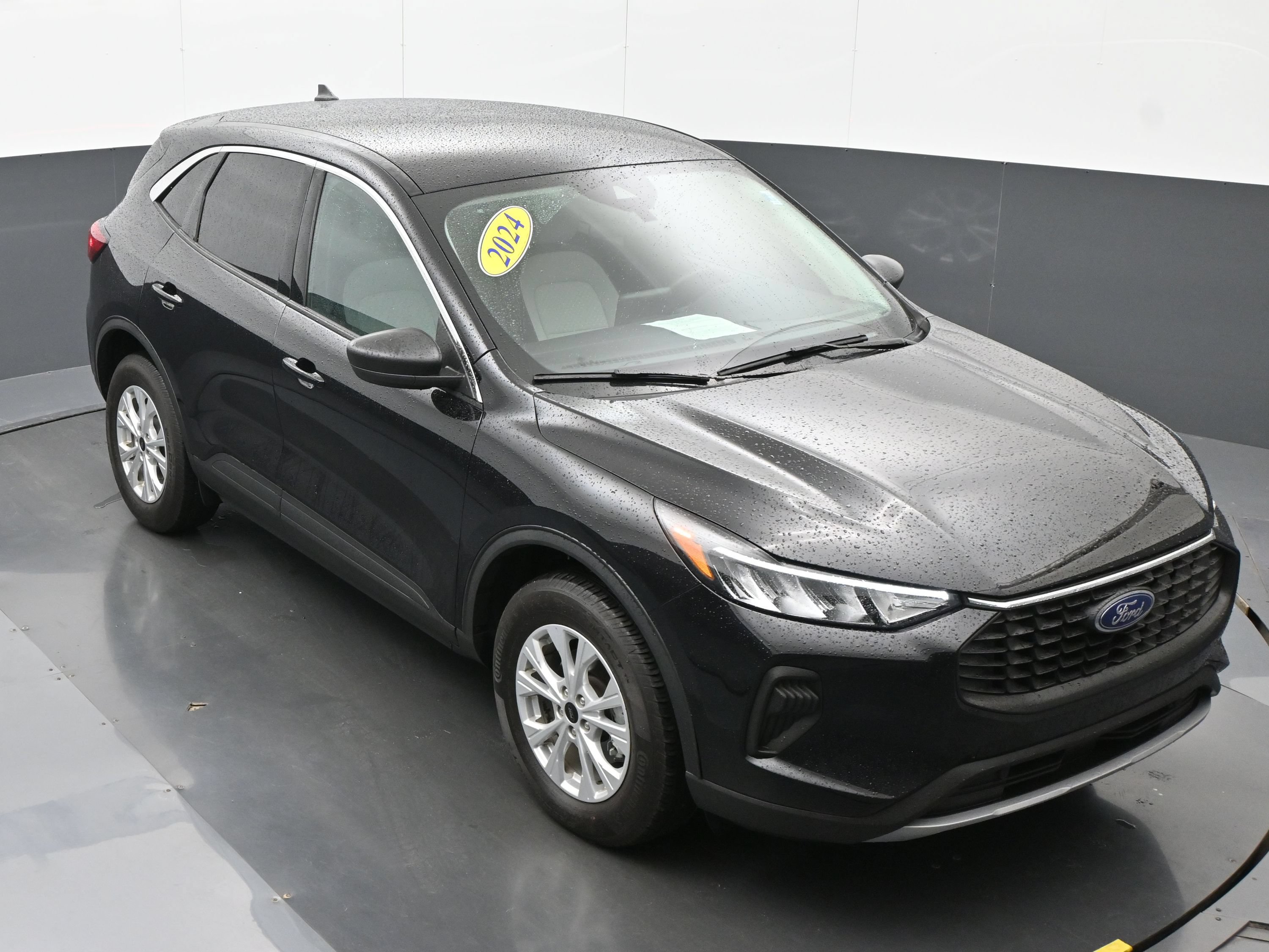 Certified 2024 Ford Escape Active AWD/4WD image 33