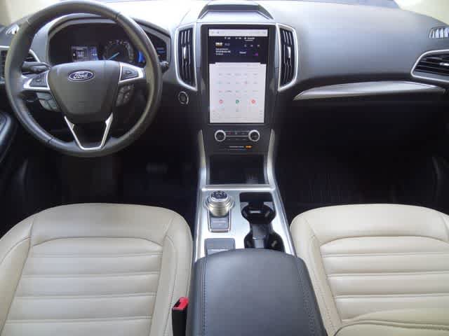 Certified 2022 Ford Edge SEL w/ Convenience Package AWD/4WD image 11
