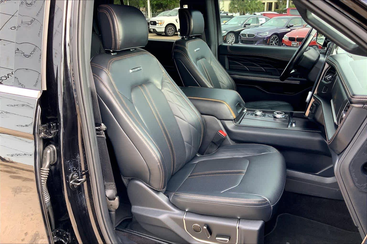 Certified 2023 Ford Expedition Platinum AWD/4WD image 9