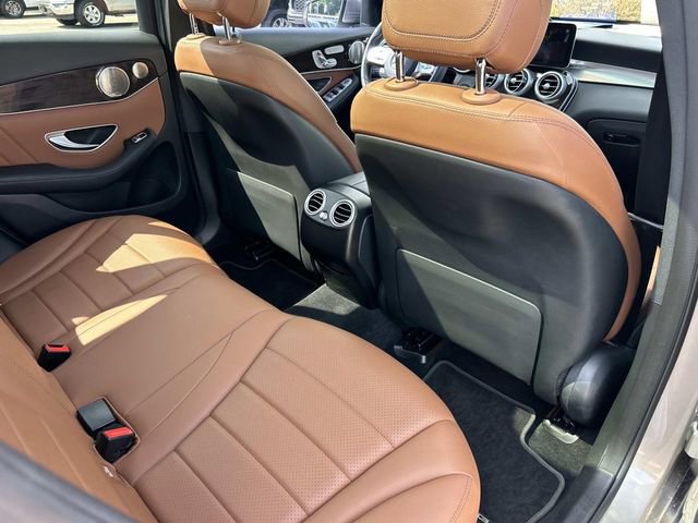 Used 2021 Mercedes-Benz GLC 300 image 24