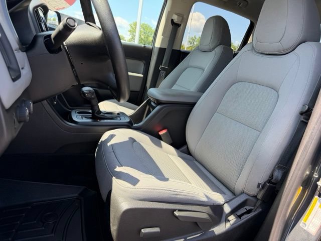 Used 2018 Chevrolet Colorado W/T w/ Custom Special Edition AWD/4WD image 5