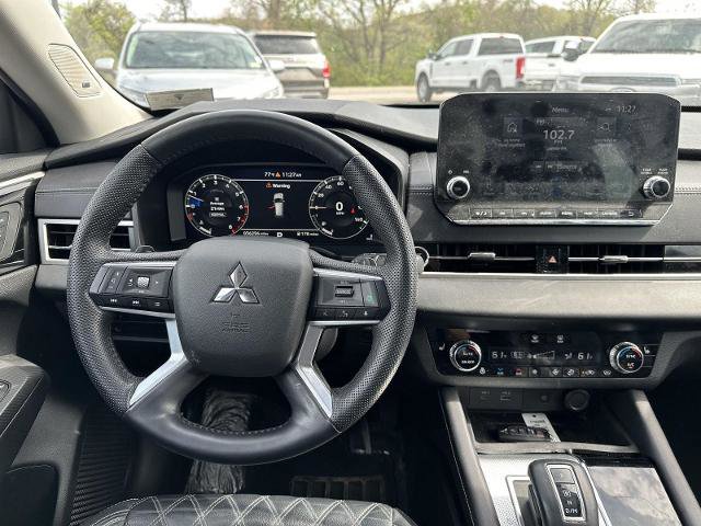 Used 2023 Mitsubishi Outlander SEL AWD/4WD image 27