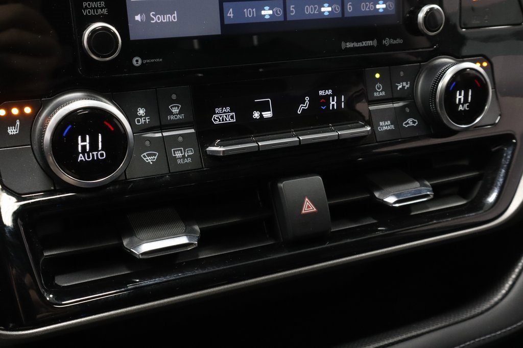 Used 2022 Toyota Highlander XLE image 31