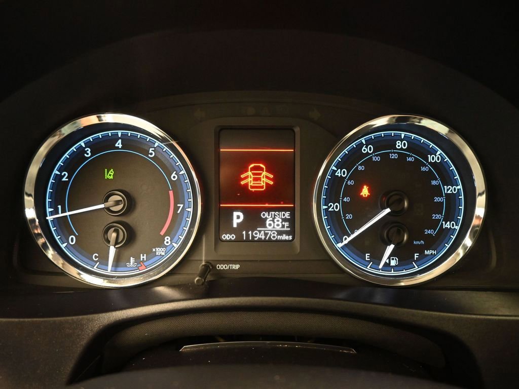Used 2018 Toyota Corolla L image 38