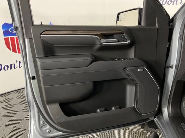 Used 2025 Chevrolet Silverado 1500 LT Trail Boss w/ Convenience Package II image 12