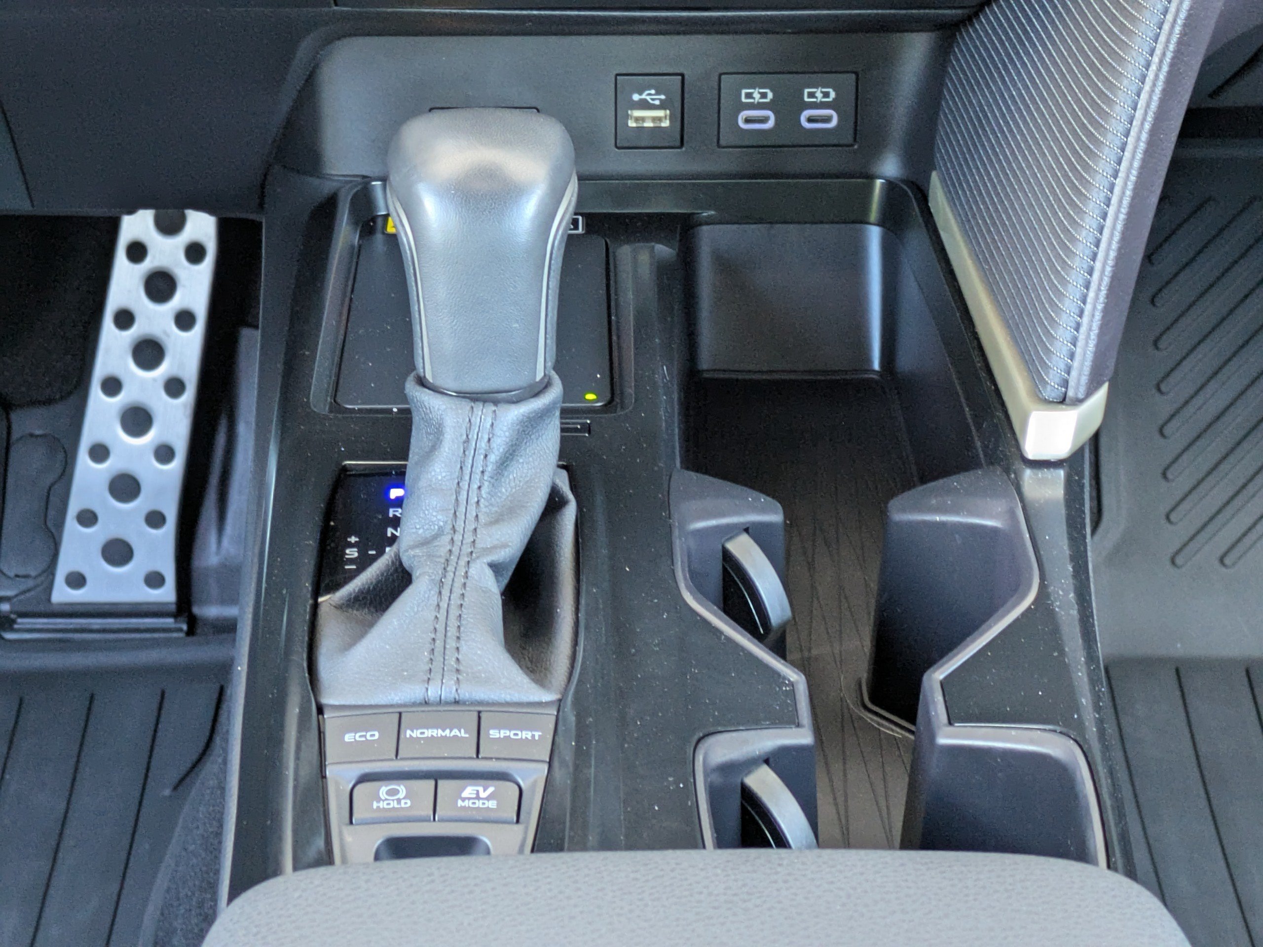 Used 2025 Toyota Camry SE FWD image 19