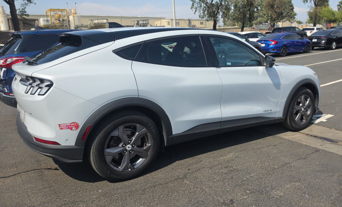 Certified 2023 Ford Mustang Mach-E Select RWD image 2