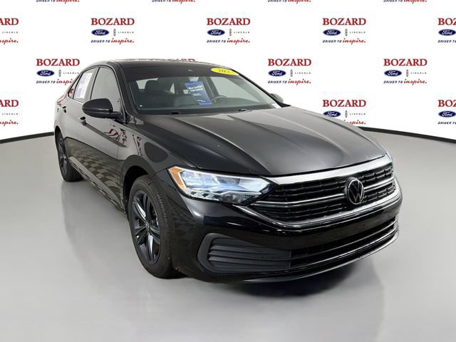 Used 2023 Volkswagen Jetta SE